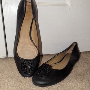 Tory Burch Black Flats with Black Logo Detail